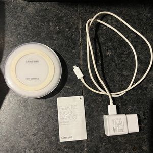Samsung Qi Fast Charge Charger with brick and cord